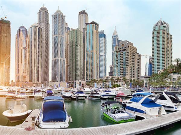 Pirates Bay Hostel Dubai Exterior foto